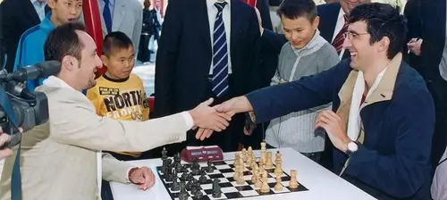 Поединок между Крамником и Топаловым