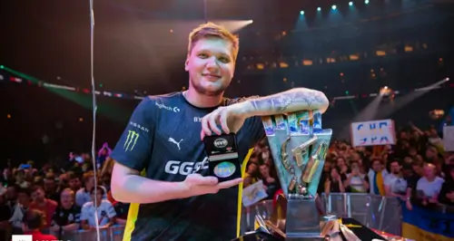 Достижения s1mple в CS2