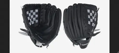 Современные бейсбольные перчатки