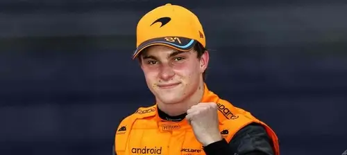 Гонщик Оскар Пиастри