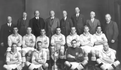 История Манчестер Сити &mdash; от рабочего клуба до чемпиона Европы