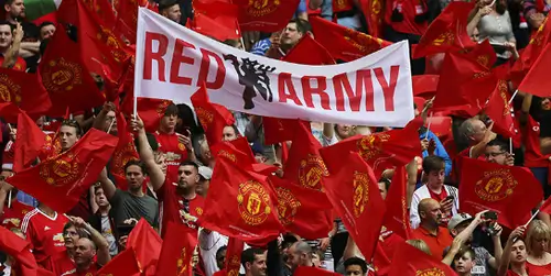 Болельщики Манчестер Юнайтед &mdash; фанаты на Олд Траффорд
