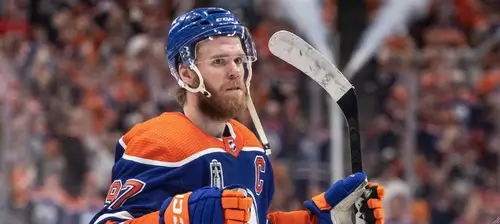 Хоккеист Коннор Макдэвид