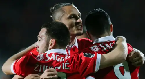 Benfica vs Porto historical eras rivalry evolution