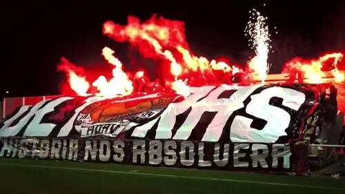 Bukaneros &mdash; болельщики Rayo Vallecano и идентичность Вальекаса