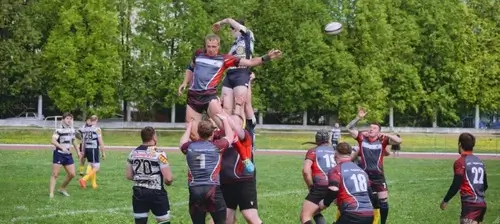 Игра в регби-15