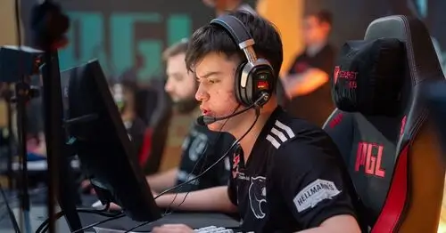 Решающие матчи на CS2 FISSURE Playground #1